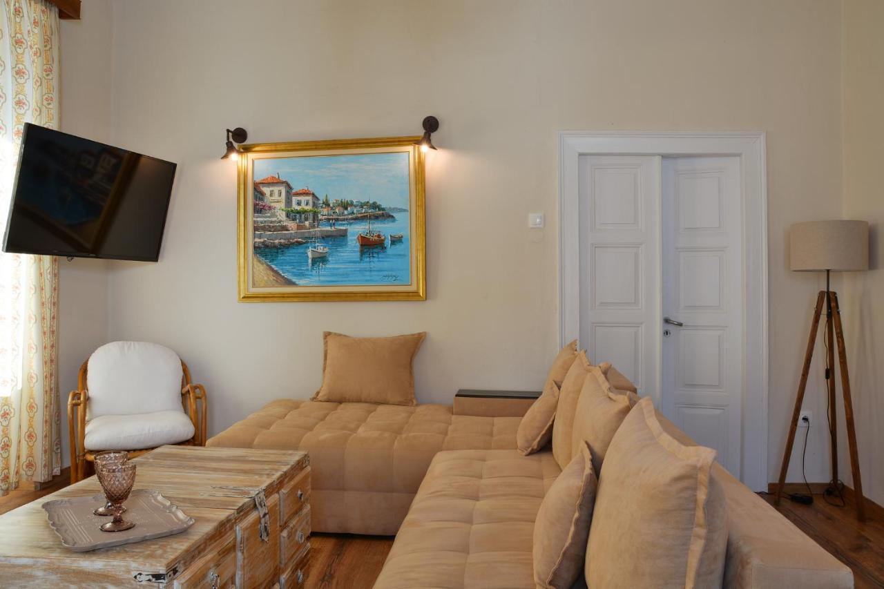 The Veranda Of Gavrion-Exclusive, Centrally Located With Seaview Kültér fotó